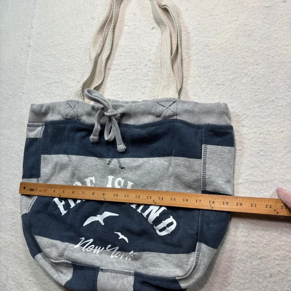 MV Sport Fire Island New York Striped Beachcomber Bag‎ Tote Gray Navy